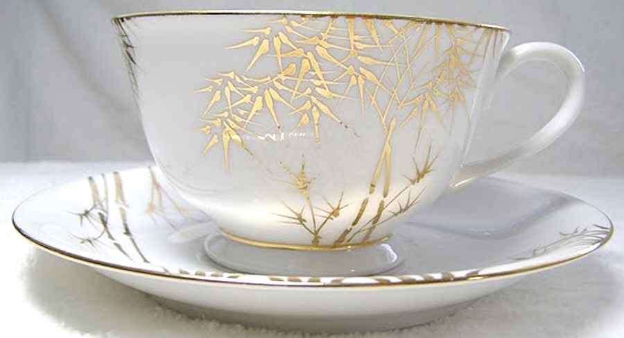 VEH1 Footed Cup & Saucer Set by Venus China-1