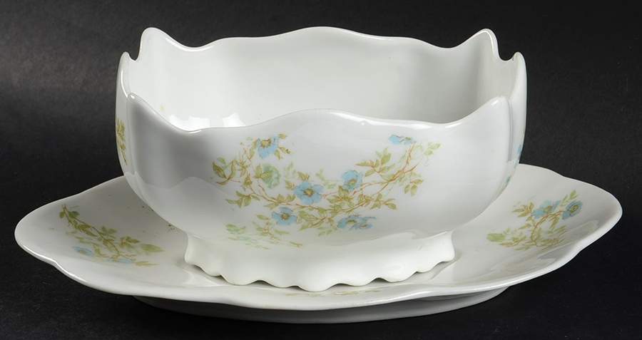 VNN83 Gravy Boat & Underplate by Vienna-1