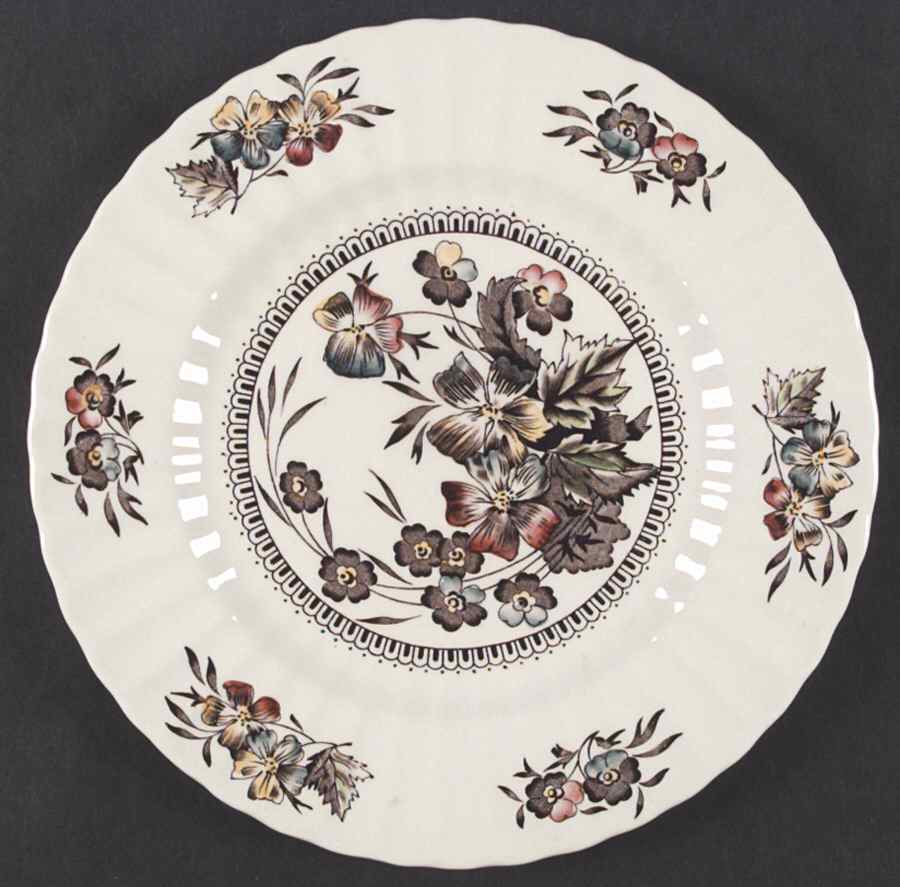 Meadow Dinner Plate by Wade (England)-1