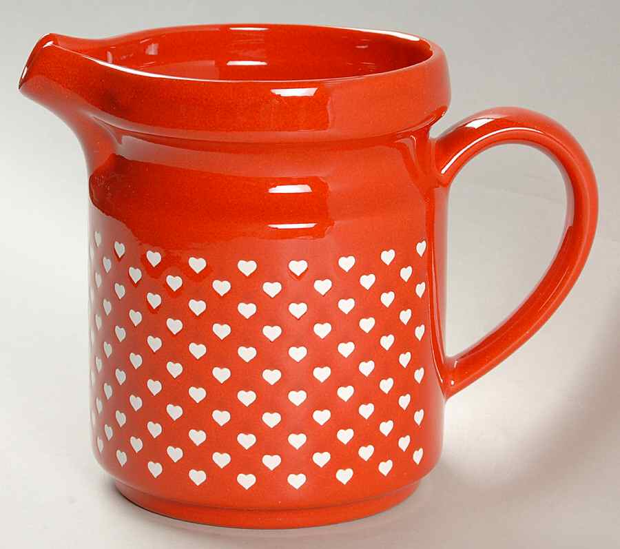 Heart 32 Oz Pitcher by Waechtersbach-1