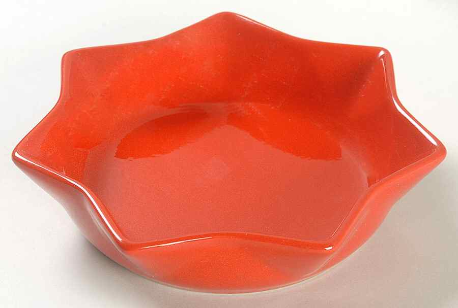 Solid Colours Red Star Shaped Dish by Waechtersbach-1