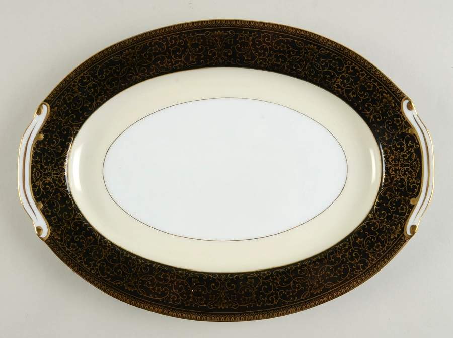 1402 12" Oval Serving Platter by Wako-1