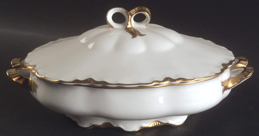 Chateau Oval Covered Vegetable by Warwick-1