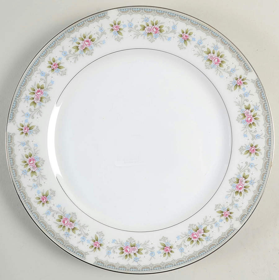 Rhoda Dinner Plate by Wellin-1