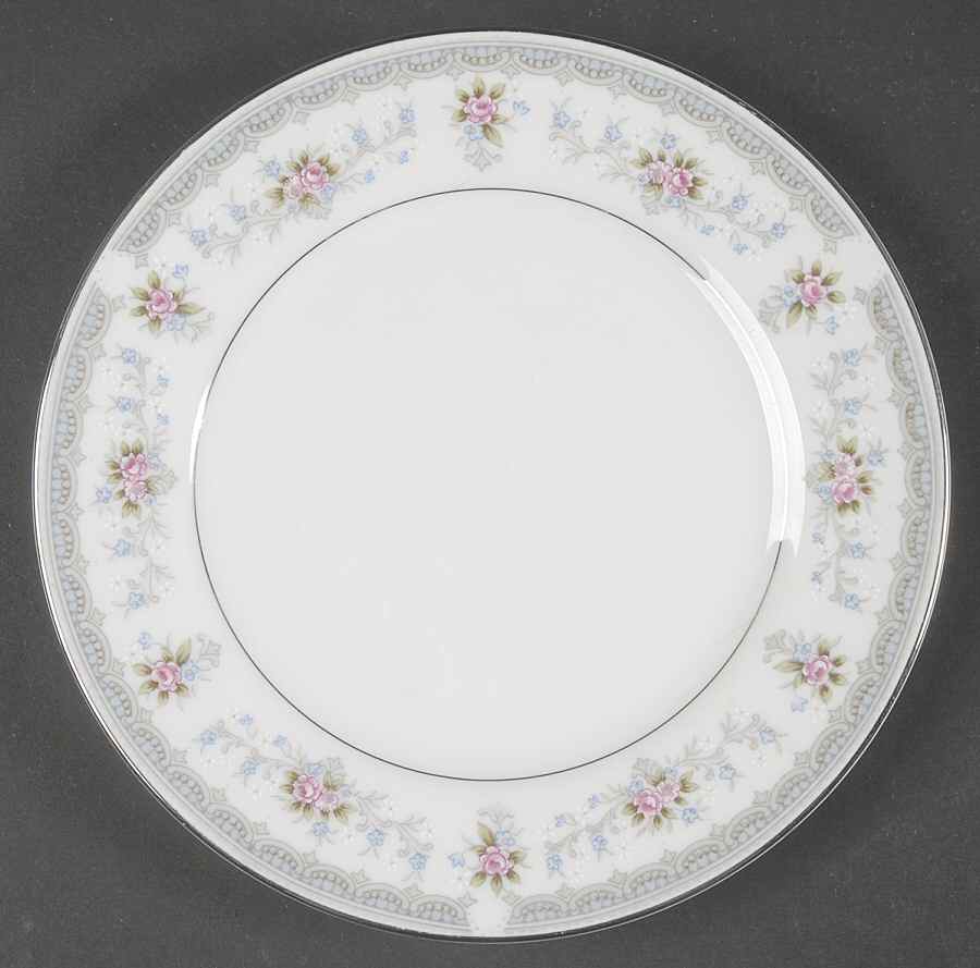 Rhoda Bread & Butter Plate by Wellin-1