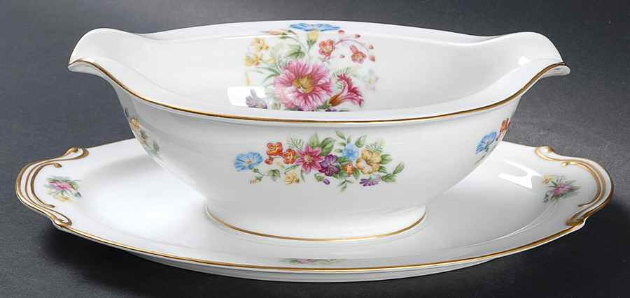 Dresdon Gravy Boat with Attached Underplate by Wentworth-1