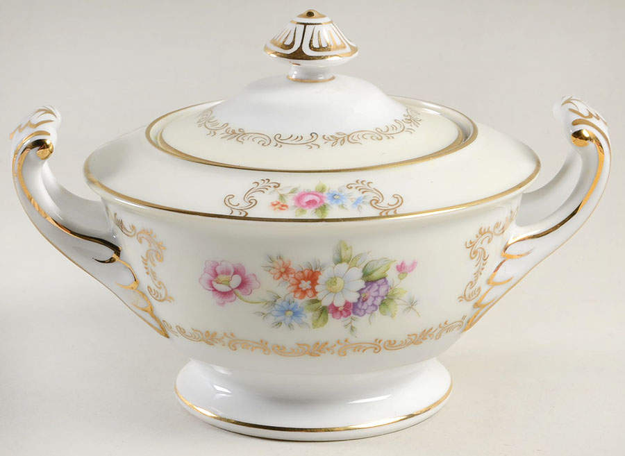 Dresrosa Sugar Bowl & Lid by Wentworth-1