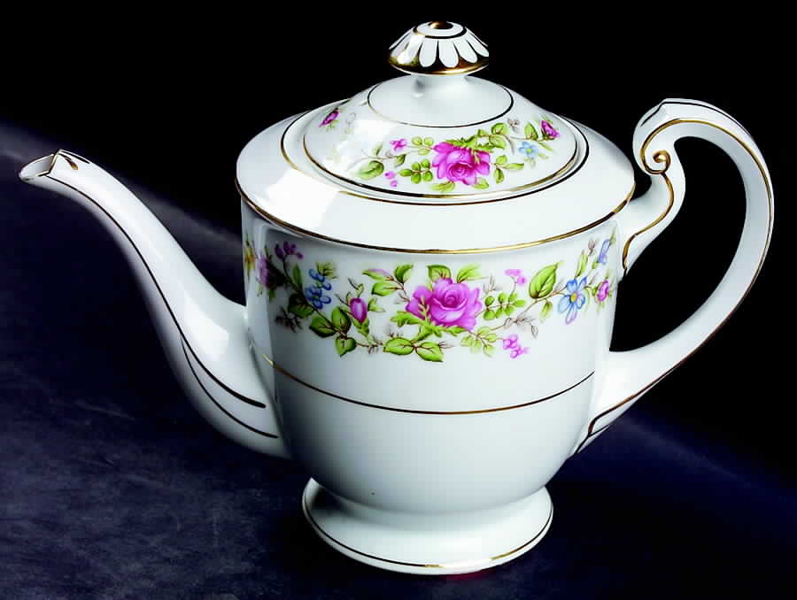 Montclair Teapot & Lid by Wentworth-1