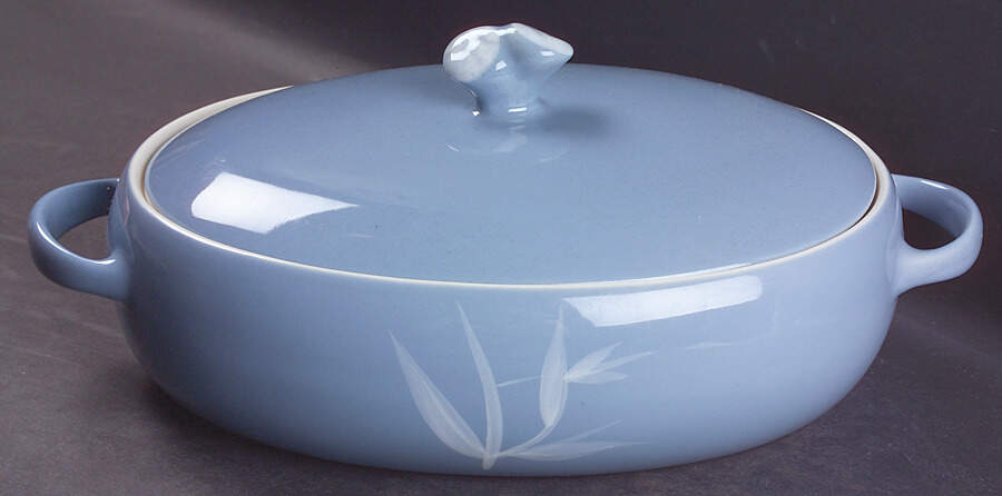 Blue Pacific 3 Quart Oval Covered Casserole by Winfield-1