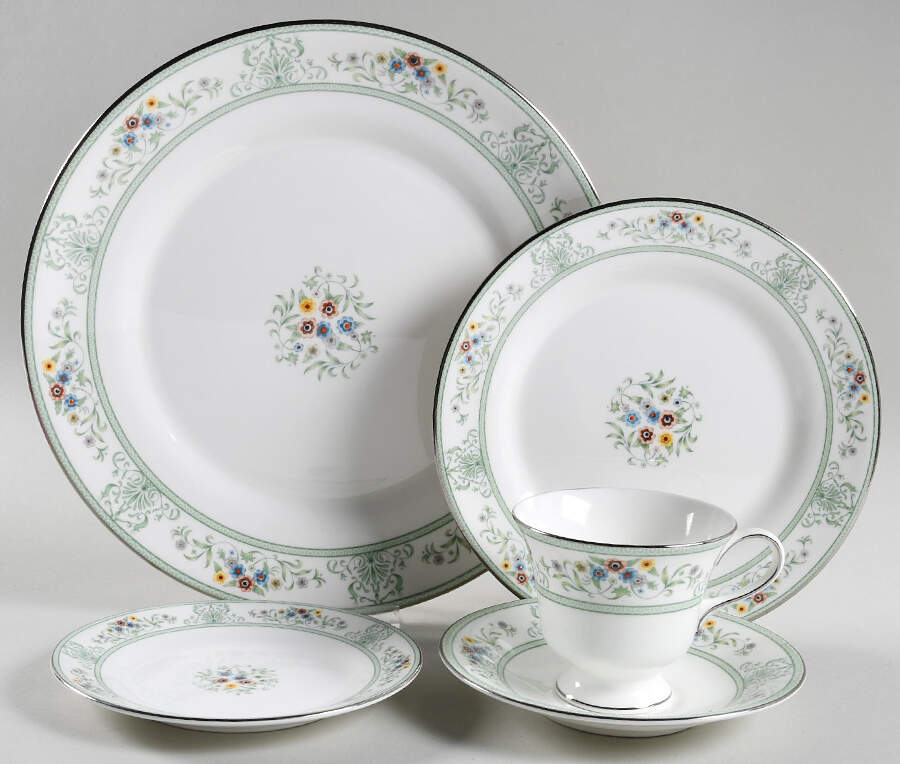 Agincourt Green 40 Piece Estate Set by Wedgwood-1