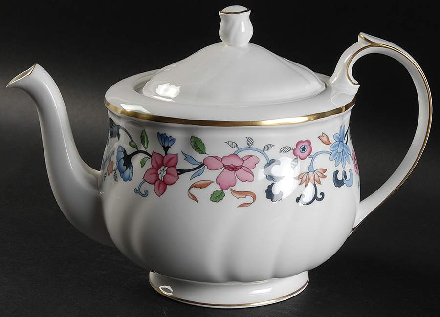 Bainbridge Teapot & Lid by Wedgwood-1