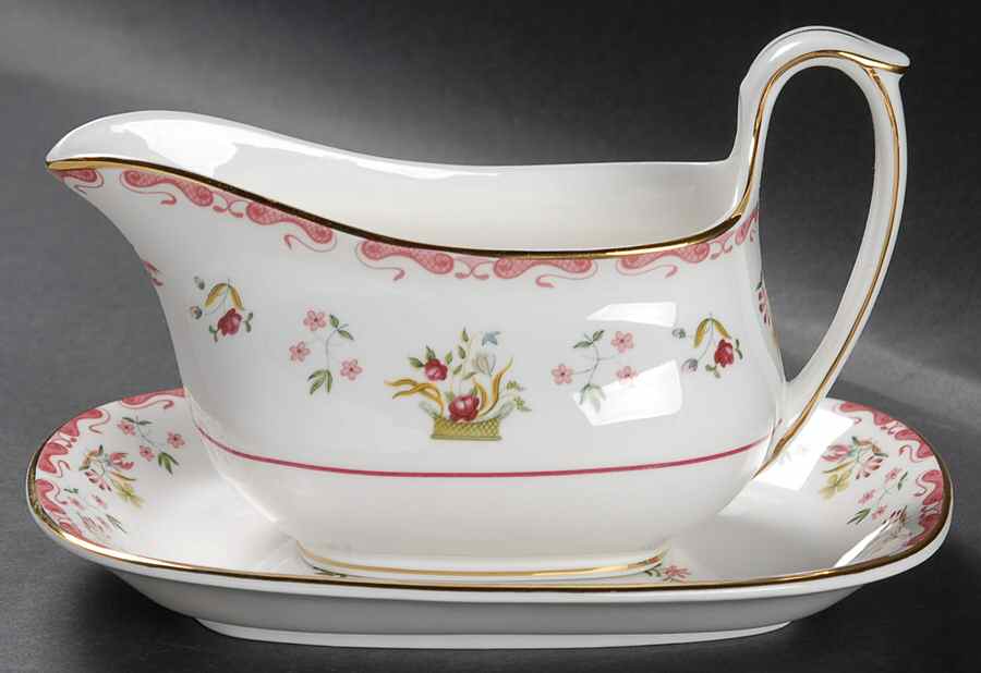 Bianca (Williamsburg Mark) Gravy Boat & Underplate/Relish by Wedgwood-1