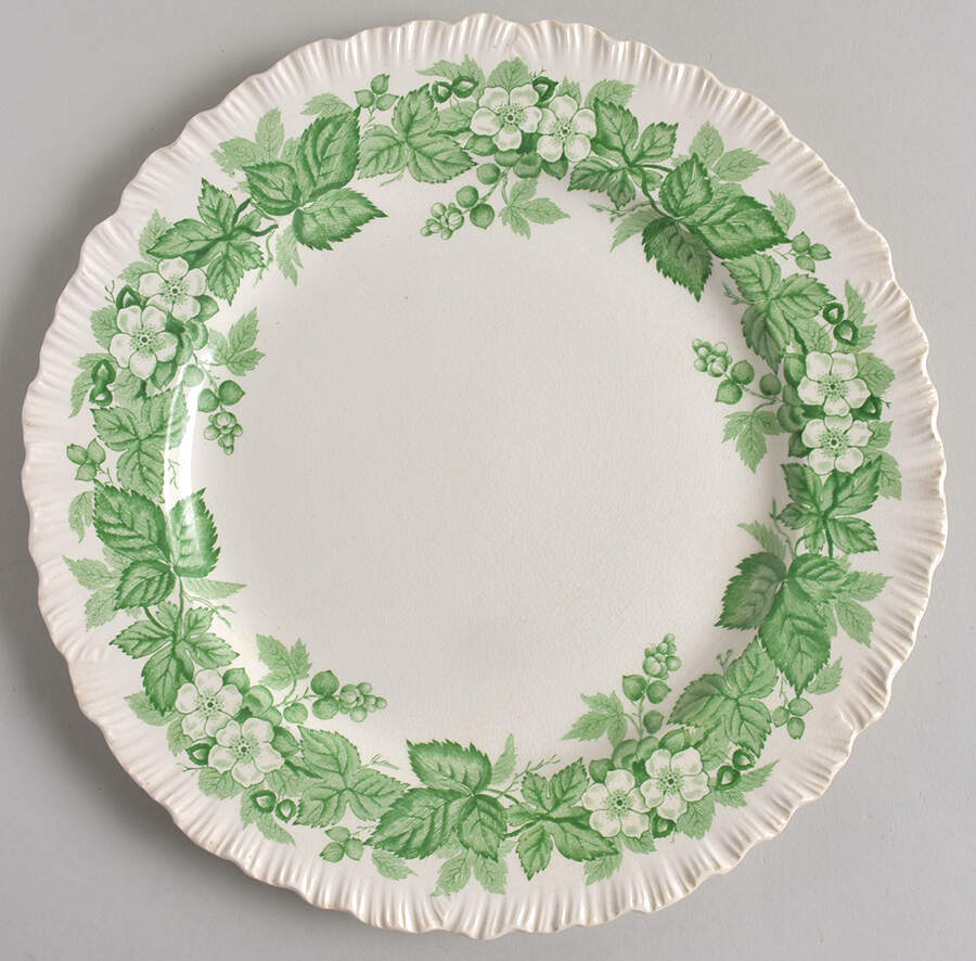 Bramble Green (Shell Edge) Luncheon Plate by Wedgwood-1