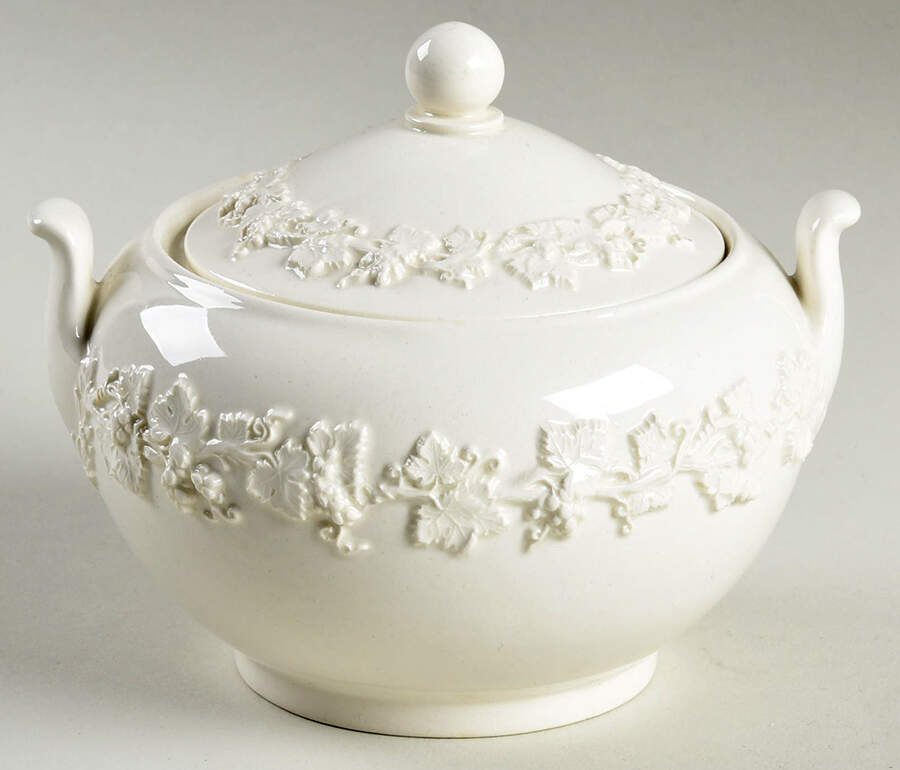 Cream Color on Cream Color (Shell Edge) Sugar Bowl & Lid by Wedgwood-1