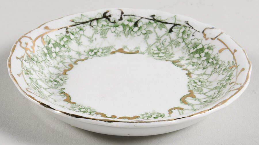Flora Gold (Gold Vine and Accents) Butter Pat by Wedgwood-1