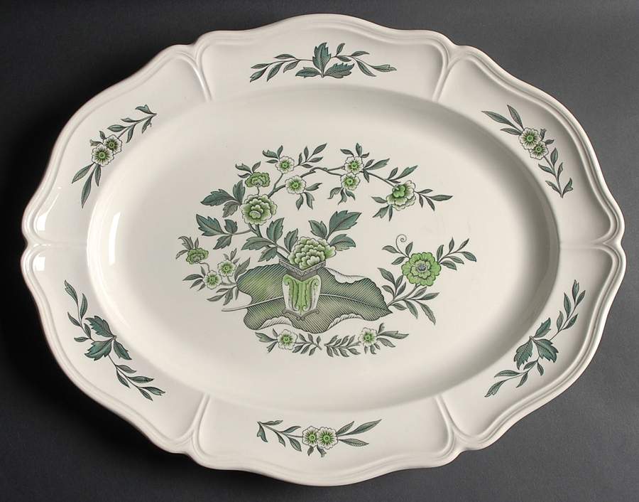 Green Leaf (Queen's Shape) 17" Oval Serving Platter by Wedgwood-1
