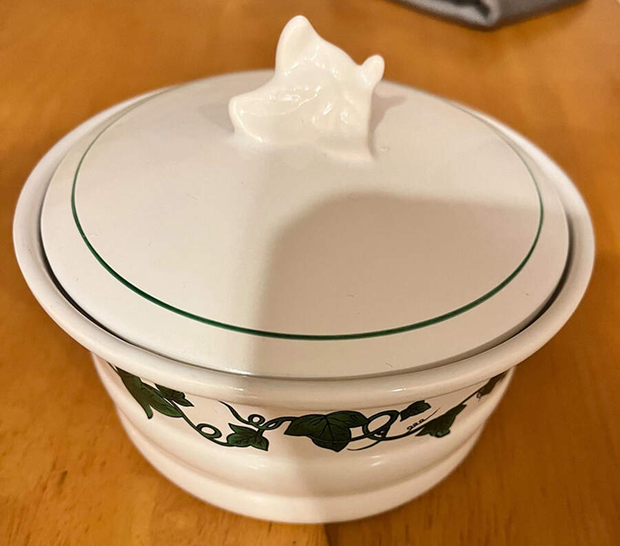 Napoleon Ivy Green (Queen's Ware) Butter Box & Lid by Wedgwood-1