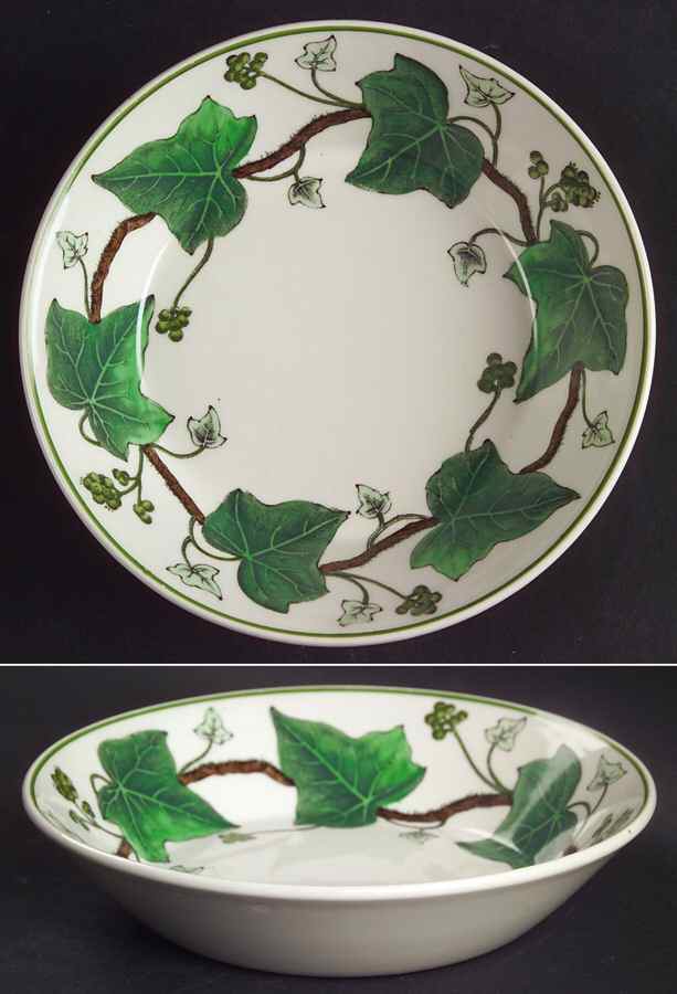 Napoleon Ivy Green (Queen's Ware) Fruit/Dessert (Sauce) Bowl by Wedgwood-1