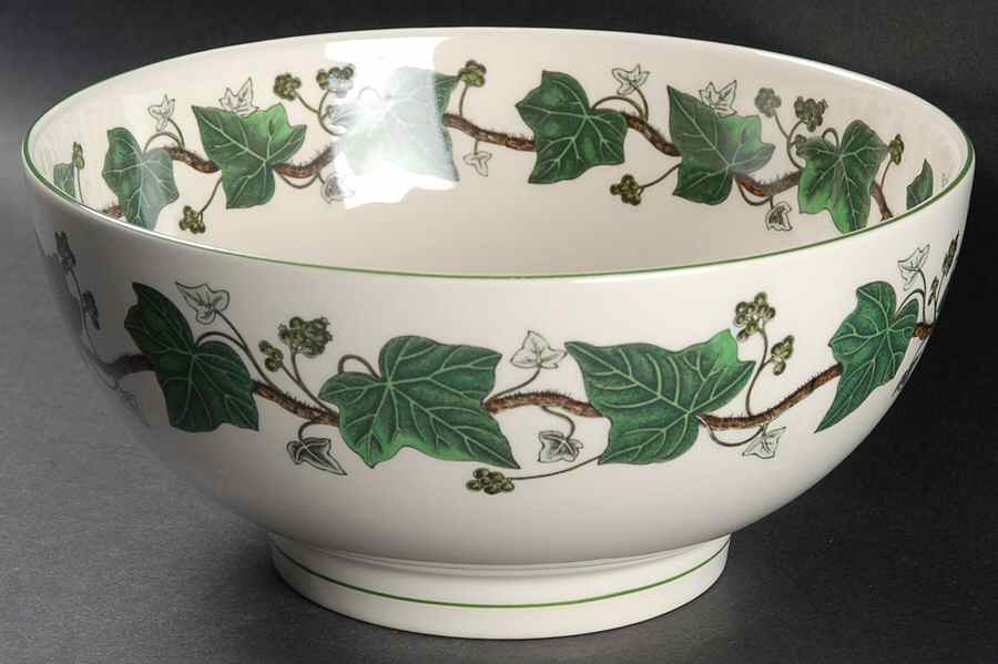 Napoleon Ivy Green (Queen's Ware) 8" Round Vegetable Bowl by Wedgwood-1