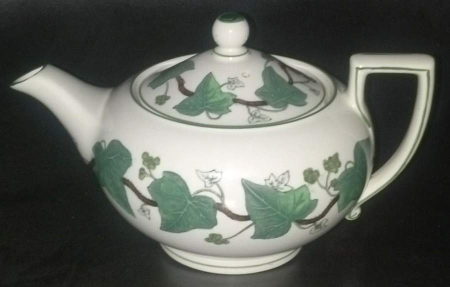 Napoleon Ivy Green (Queen's Ware) Individual Teapot & Lid by Wedgwood-1