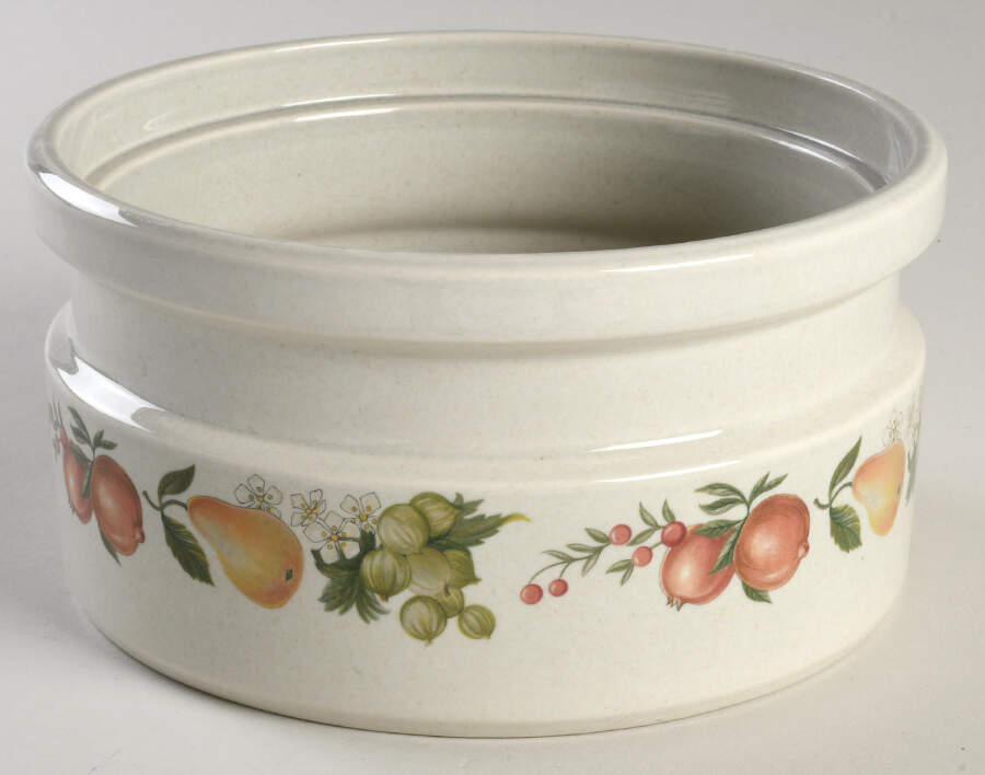 Quince 1.5 Quart Round Casserole No Lid by Wedgwood-1