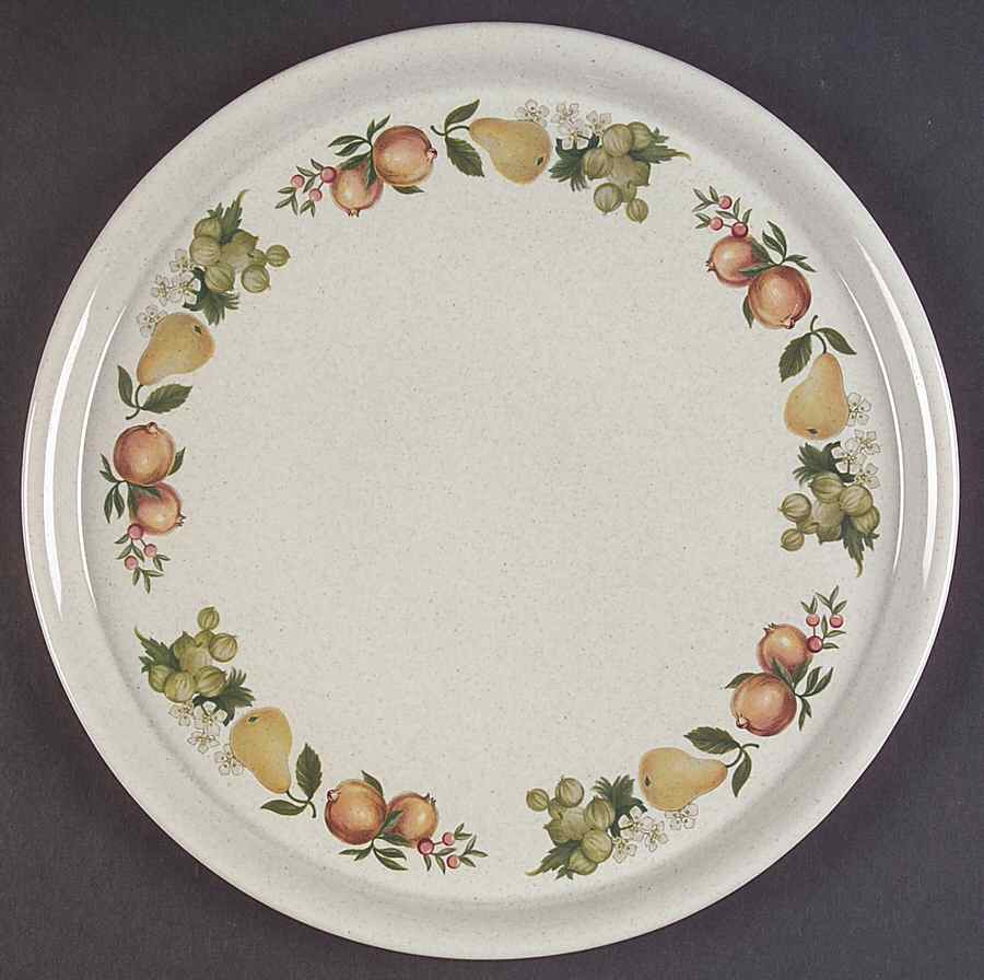 Quince 10" Pizza/Cheese/Cake Plate by Wedgwood-1