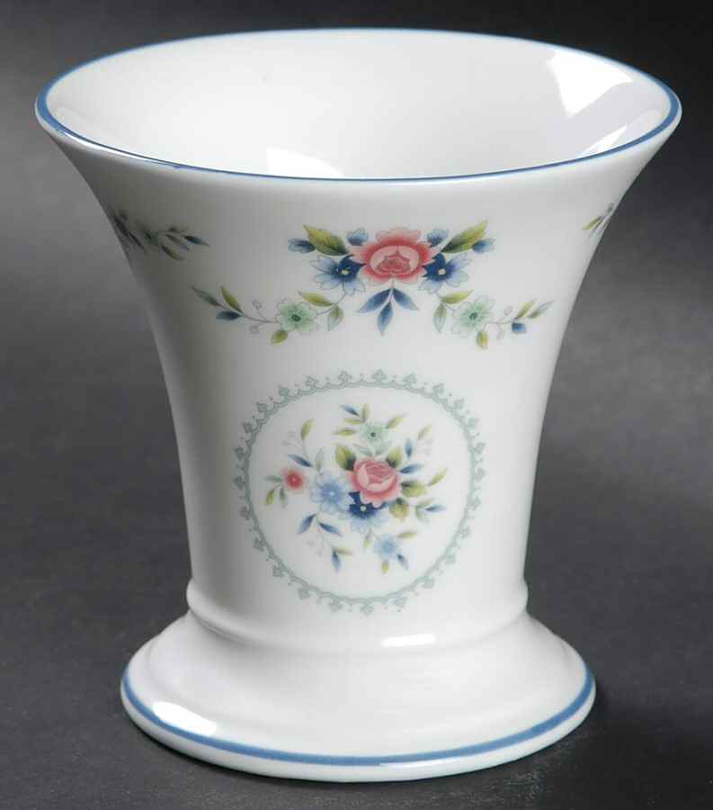 Rosedale 3" Vase by Wedgwood-1