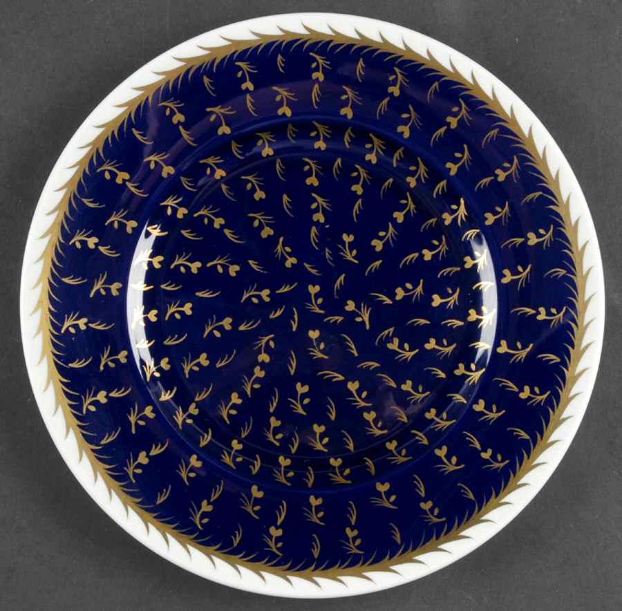 St. James Luncheon Plate by Wedgwood-1