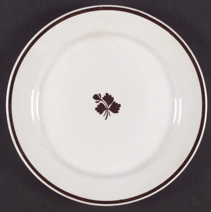 Tea Leaf Luncheon Plate by Wedgwood-1