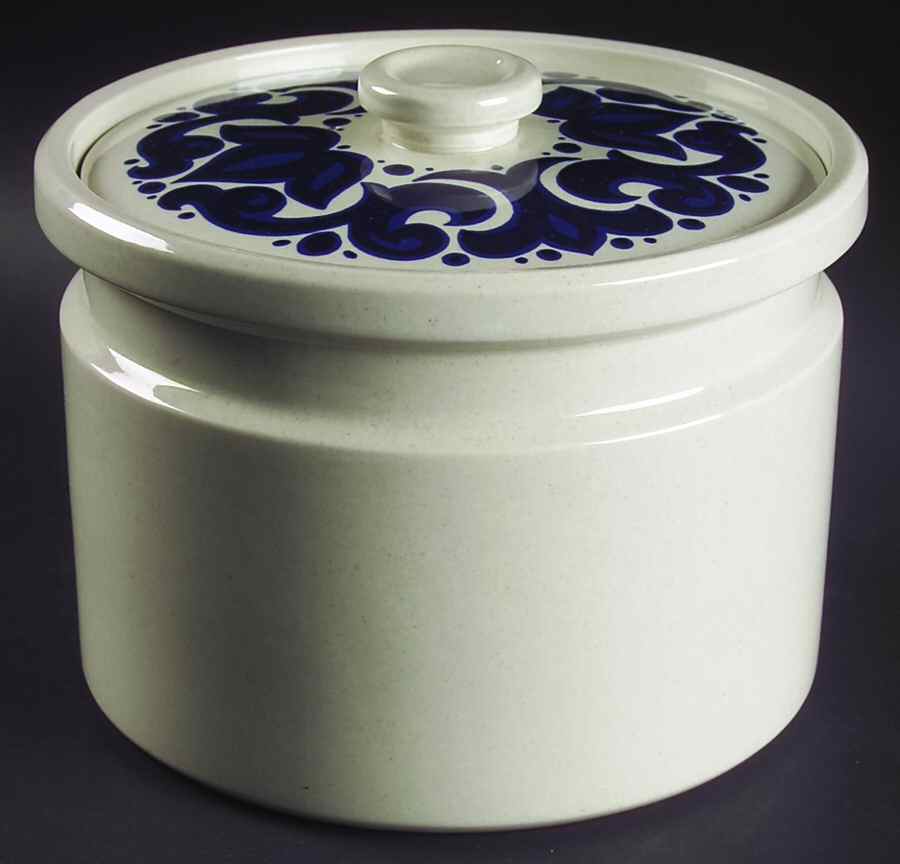 Toledo 3.5 Quart Round Covered Casserole by Wedgwood-1