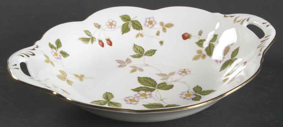 Wild Strawberry (Bone & Oven To Table) 8" Windsor Tray by Wedgwood-1