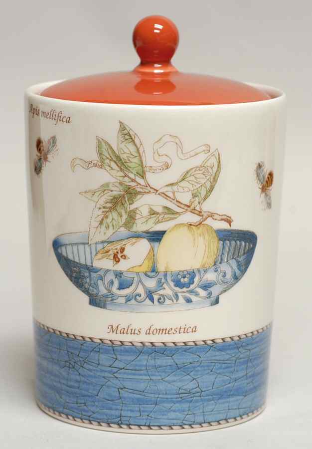 Sarah's Garden 5" Storage Jar & Lid by Wedgwood-1