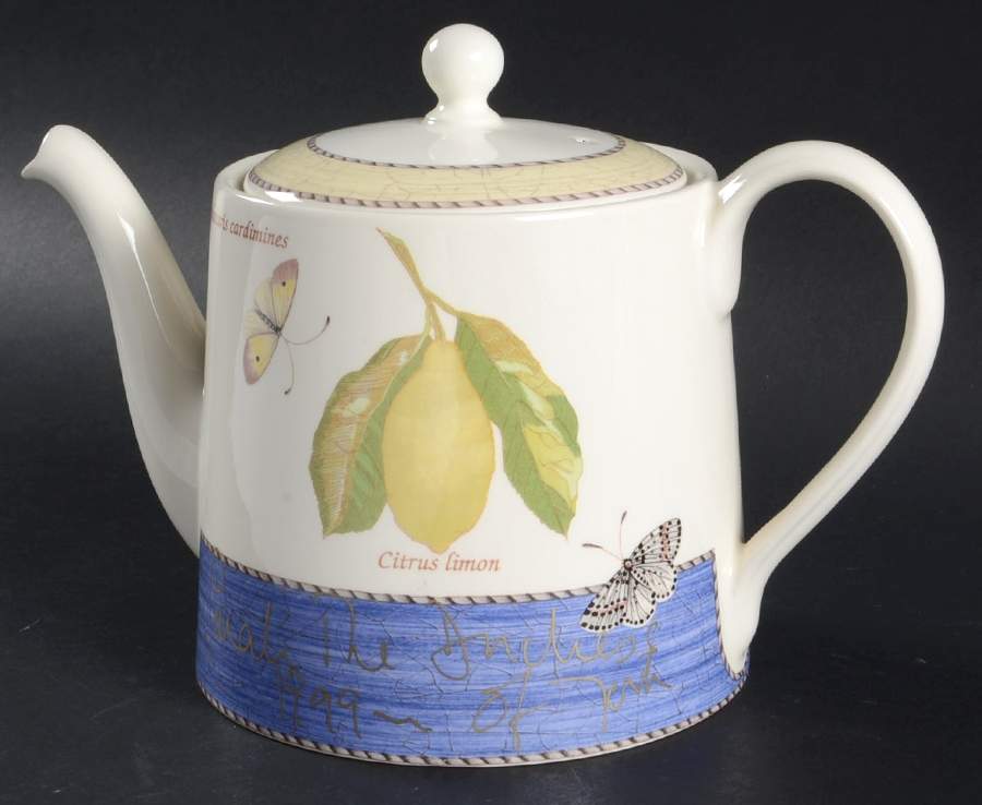 Sarah's Garden 1999 Signed Teapot & Lid by Wedgwood-1