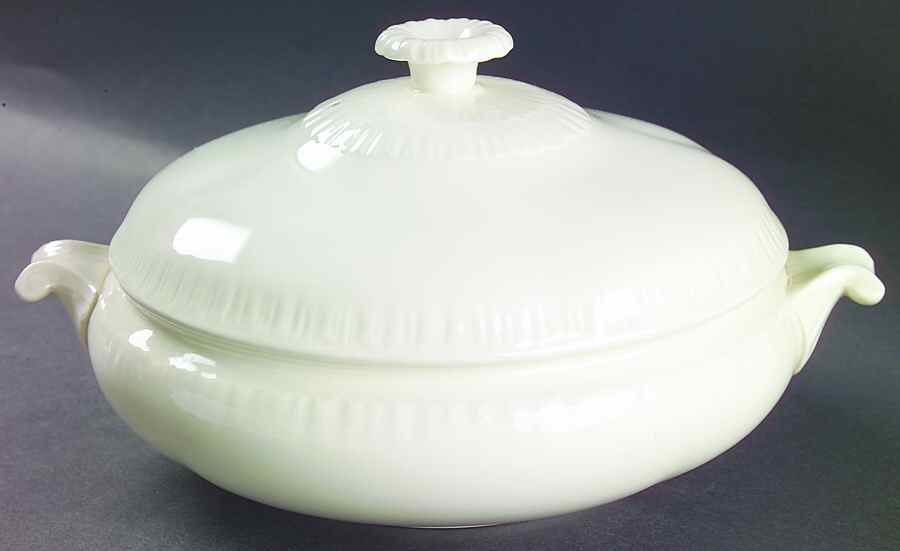 Shell Edge Round Covered Vegetable by Wedgwood-1