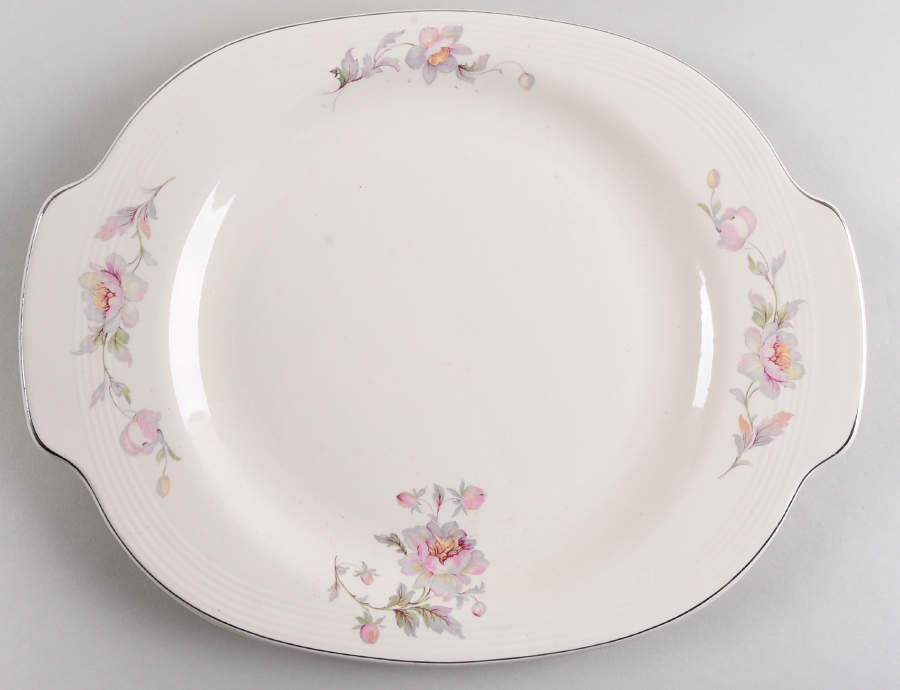 Sylvia 15" Oval Serving Platter by Westwood (Japan)-1