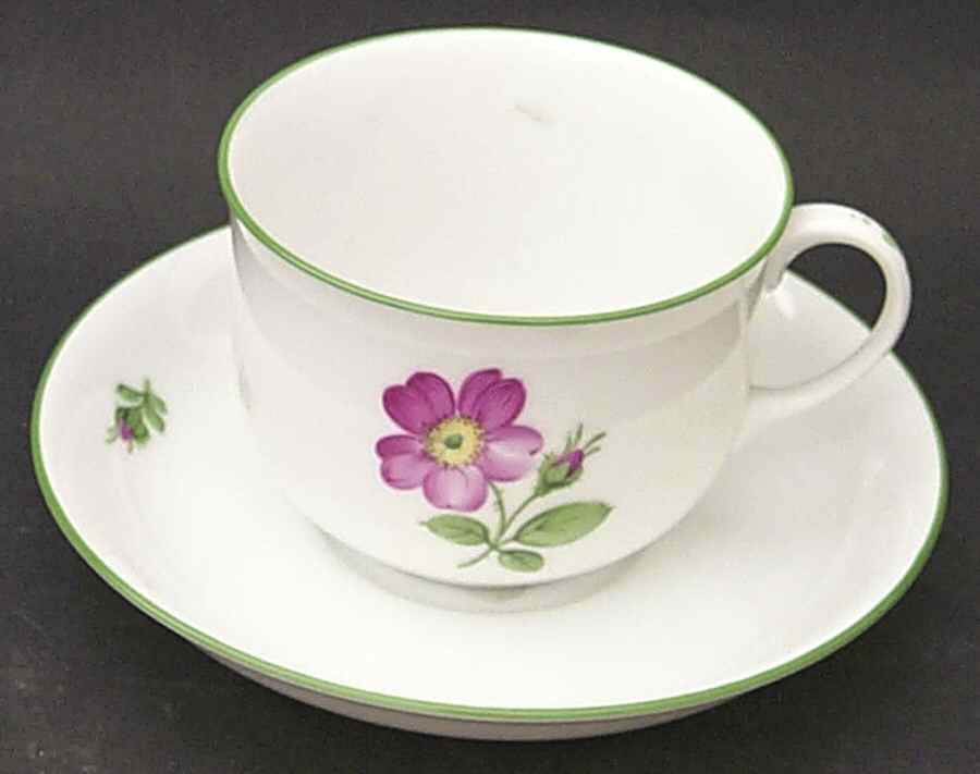 Wiener Blumen Flat Cup & Saucer Set by Wiener Porzellan-1