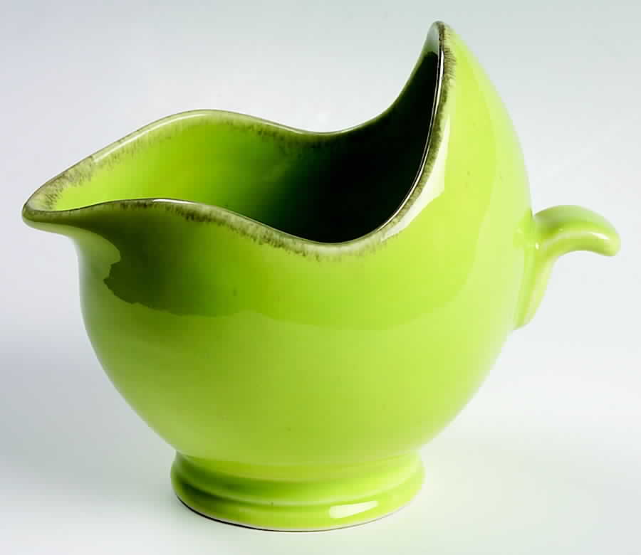 WIN19 (Round) Gravy Boat by Winfield-1