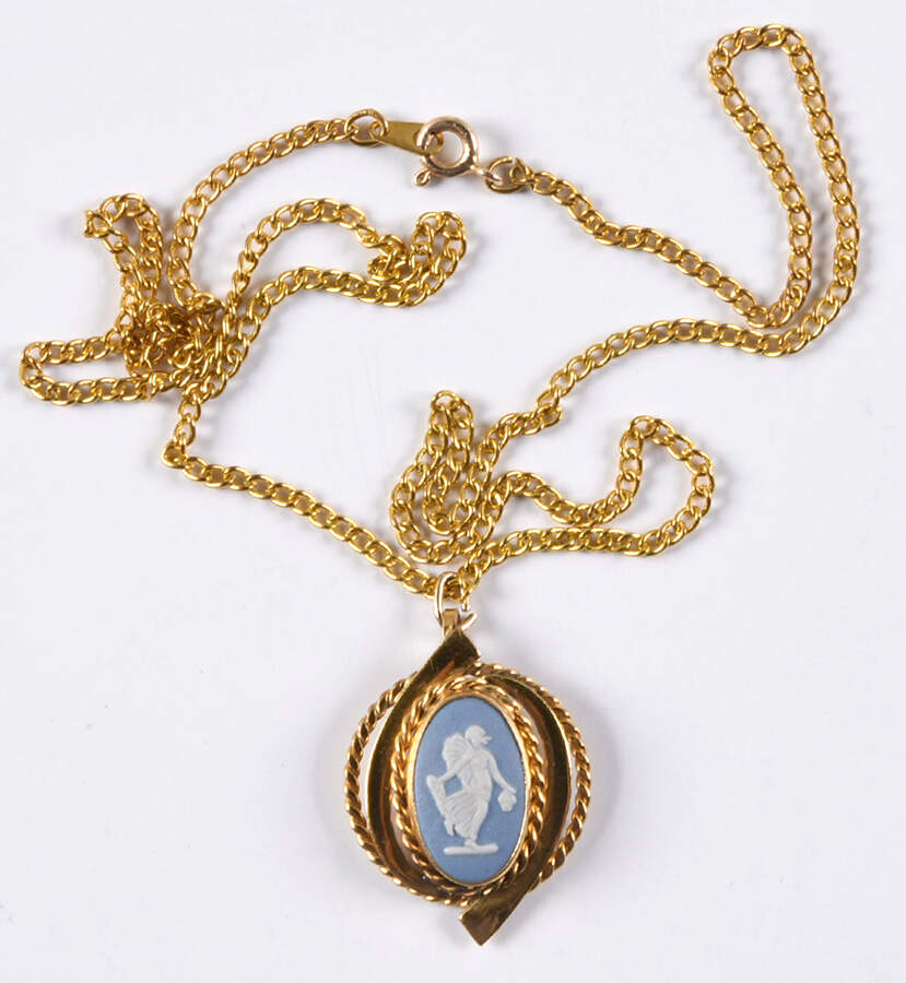 Jasperware Jewelry Goldplate Necklace with Pendant by Wedgwood-1