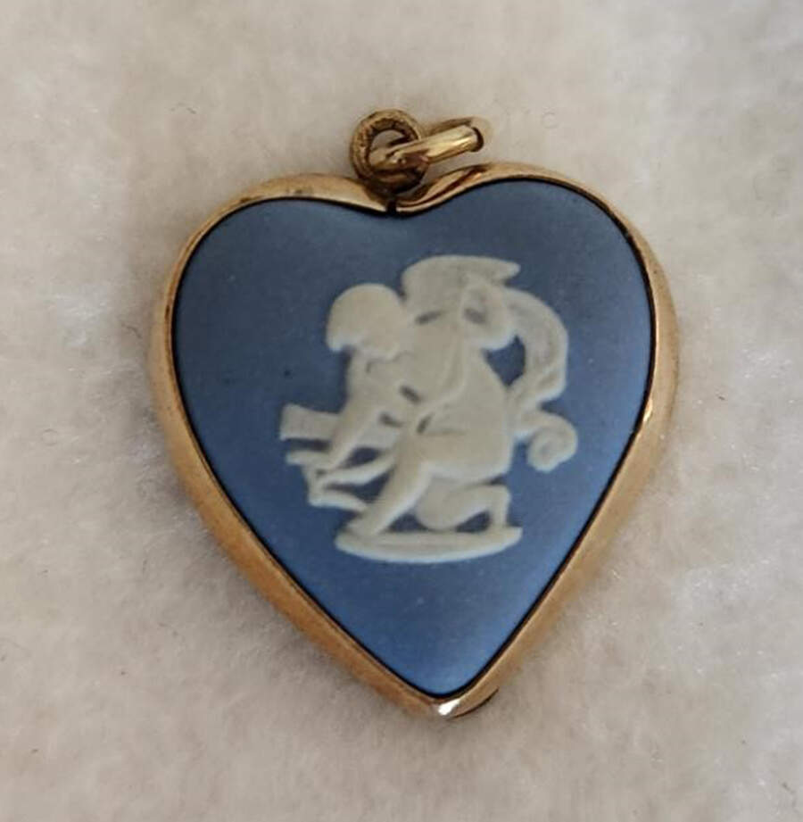 Jasperware Jewelry Goldplate Pendant by Wedgwood-1