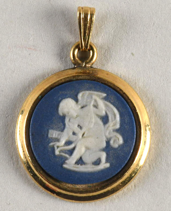 Jasperware Jewelry Goldplate Pendant by Wedgwood-1