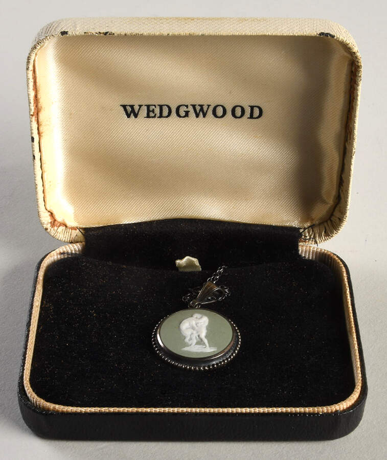 Jasperware Jewelry Sterling Necklace w/Pendant by Wedgwood-1