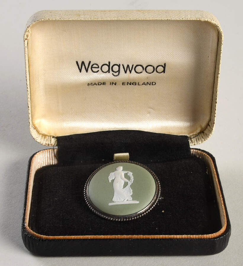 Jasperware Jewelry Silverplate Brooch by Wedgwood-1