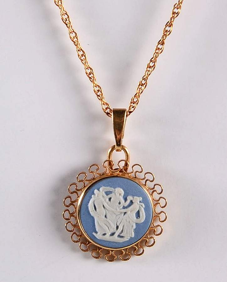 Jasperware Jewelry 14K Gold Filled/Overlay Round Necklace by Wedgwood-1