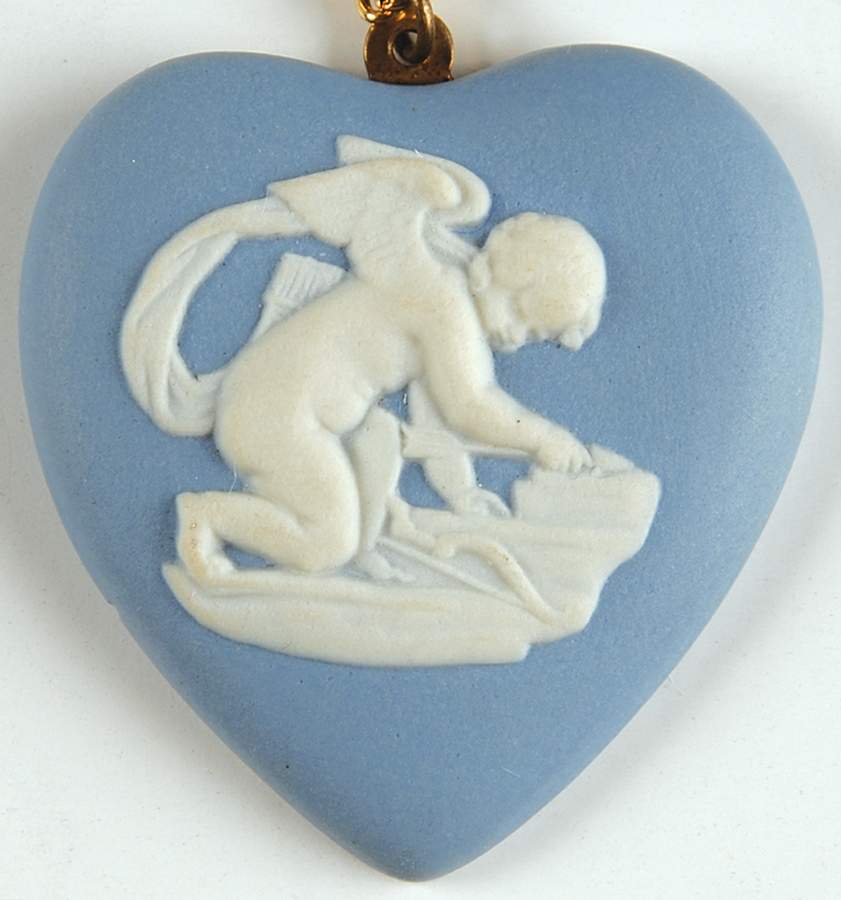 Jasperware Jewelry Goldplate Heart Necklace by Wedgwood-1