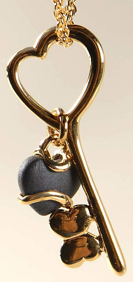 Jasperware Jewelry Goldplate Pendant & Chain by Wedgwood-1
