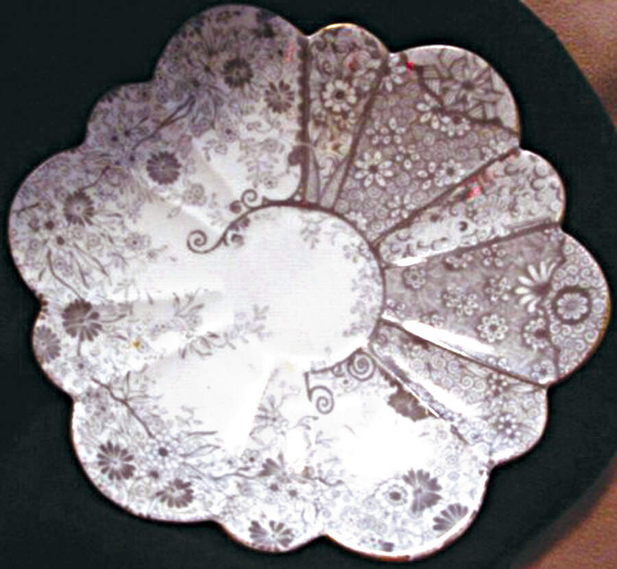 6021 Saucer by J F Wileman-1