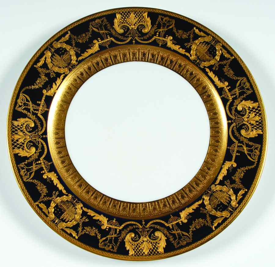 WHD33 Dinner Plate by Wheeling Decorating-1