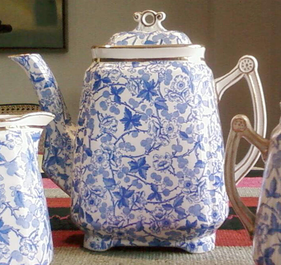 WLM6 Teapot & Lid by J F Wileman-1