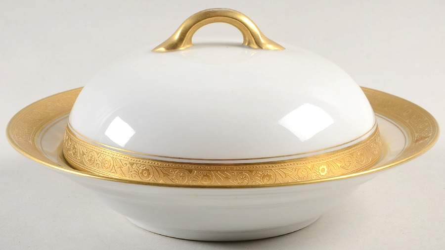 WHD36 Round Covered Butter by Wheeling Decorating-1