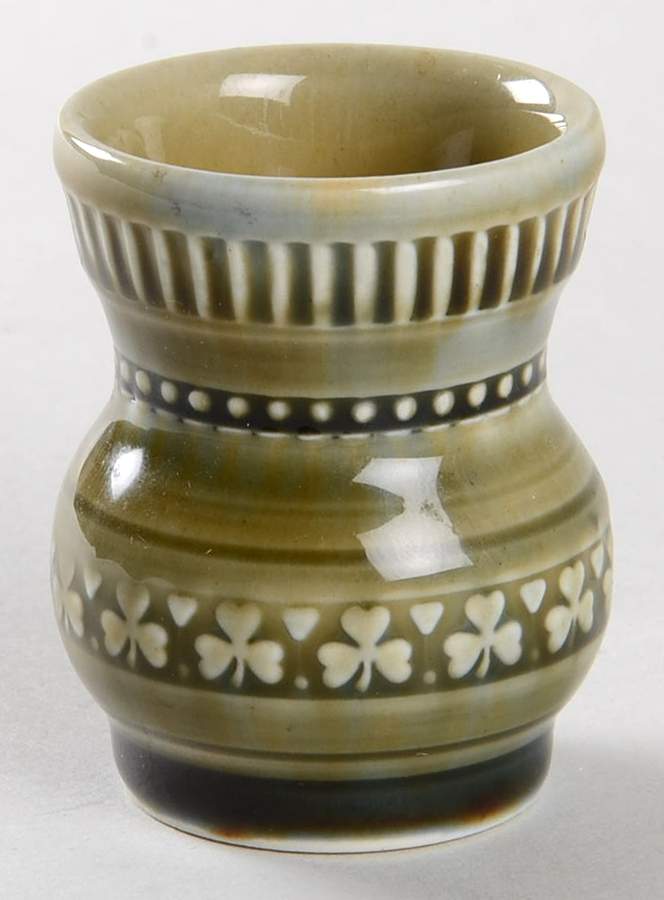 Shamrock Violet Vase by Wade (Ireland)-1
